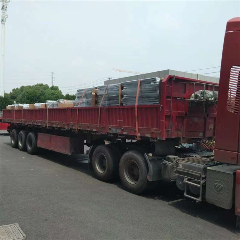 集美区乌鲁木齐县物流专线：高效直达的运输之旅